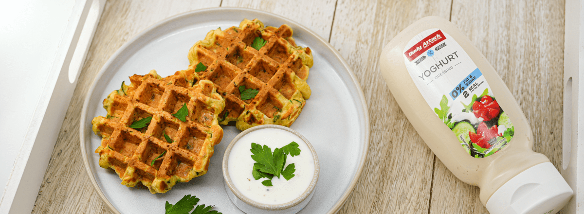 Herzhafte Waffeln mit Yoghurt Sauce