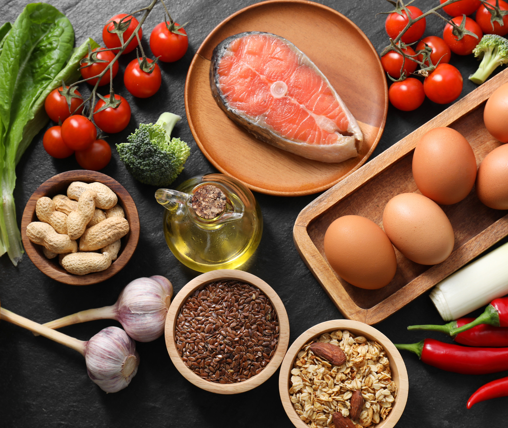 Lachs, Eier, Obst und Gemüse